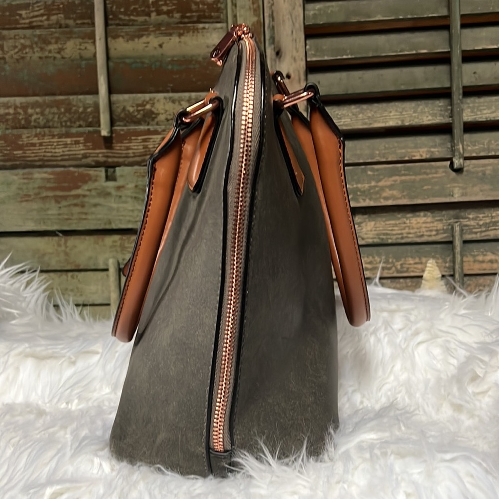 Adrienne Vittadini Dome Handbag Sachtel - Picture 5 of 12